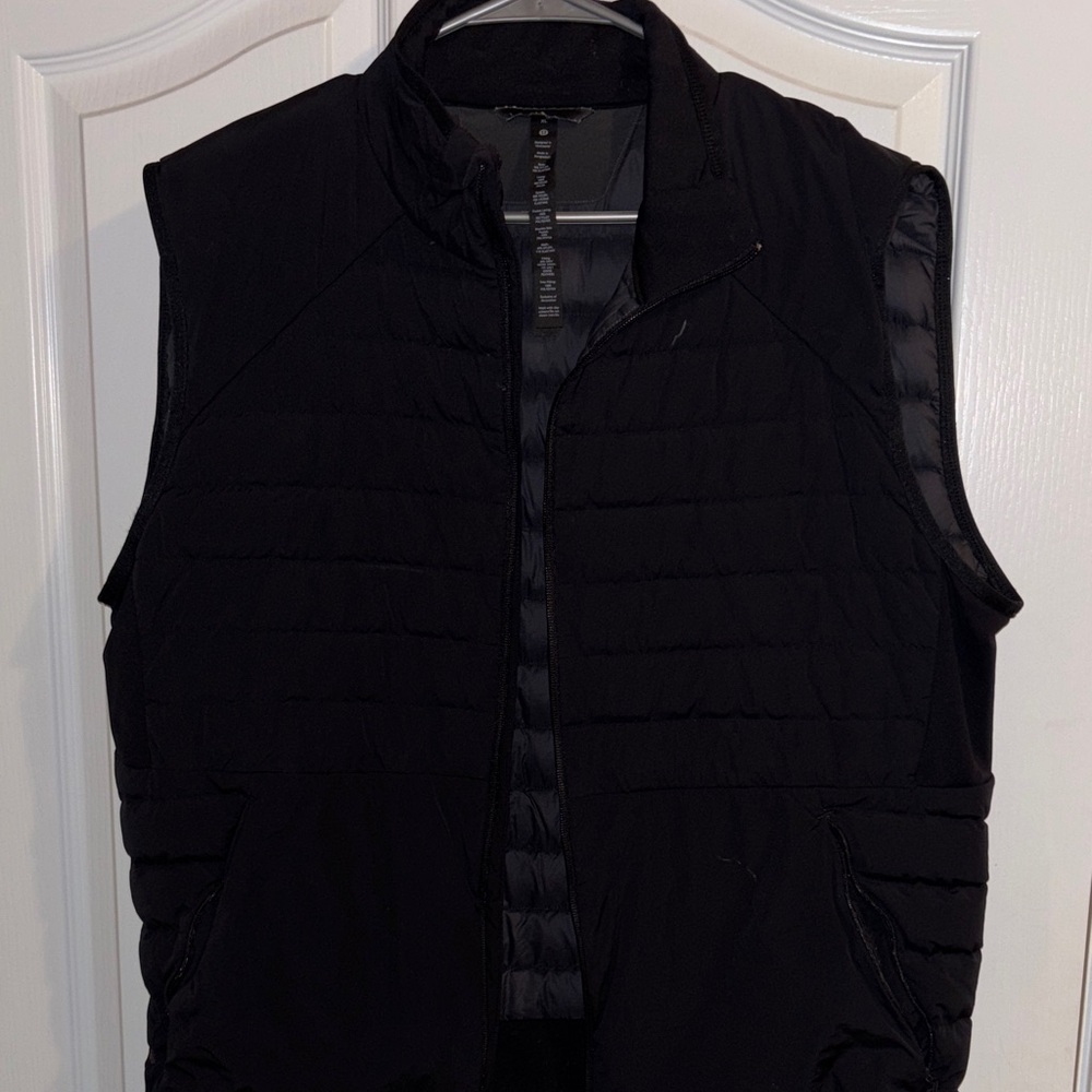 Men's Lululemon Black Puffer Vest